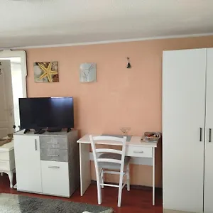 Tihana , Crikvenica Kroatien